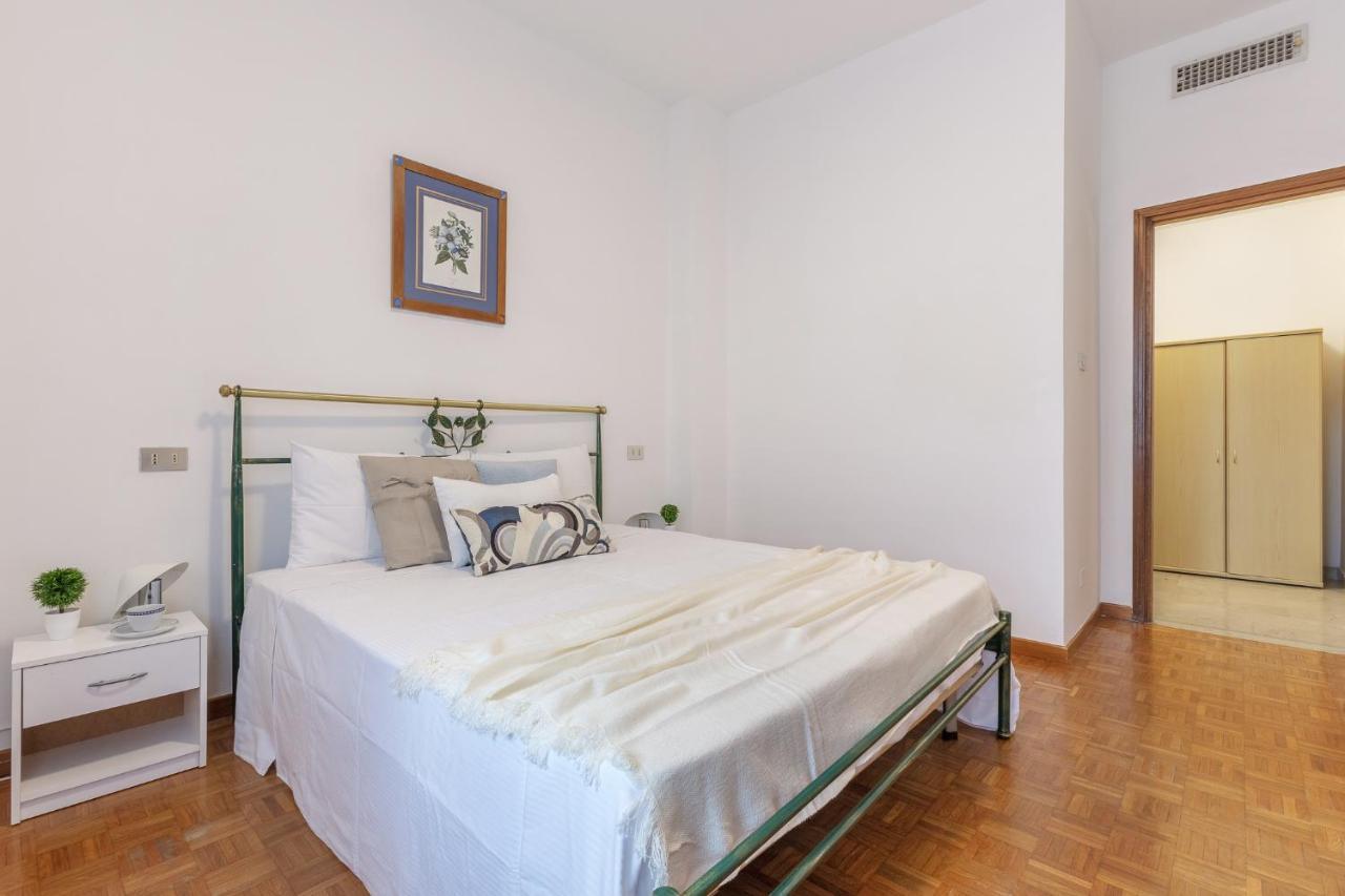 Ferrara A 5 Min Dalla Stazione Apartment X5 Exterior foto